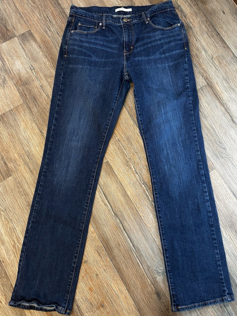 Levi's Women's Dark Blue Straight Leg Jeans